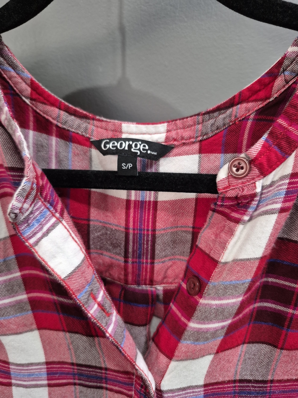 2 For $20 George Red and White Plaid Sleeveless Button-Front Camisole Size Small - Picture 4 of 9